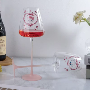 Copa de Vino Navideña o de Boda, Redonda, con Fondo Cóncavo, de Cristal sin Plomo, con Diseño de Hello Kitty en Rosa Escarchado, de Alta Calidad - Product Image 2