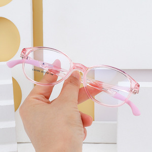 Gafas Deportivas para Niños Danyang, Monturas de Plástico y Acero, Lentes de Resina Antideslizantes, Diseño Cuadrilateral para Actividades al Aire Libre - Product Image 5