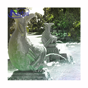 Statue di Pesci in Marmo Scolpite, Ornamenti da Giardino <span class=keywords><strong>con</strong></span> Base in Vendita - Product Image 4