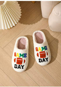 2024 vente en gros mode nouveau <span class=keywords><strong>Football</strong></span> jeu jour dessin animé pantoufles hiver maison chaud confortable coton pantoufles - Product Image 6