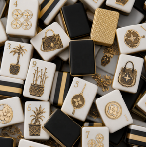 Ensemble de Mahjong de Luxe Noir et Or, Personnalisé par un Designer, Tuiles de Mahjong de Haute Qualité Fabriquées à la Main, Coffret <span class=keywords><strong>Cadeau</strong></span> pour Usage Domestique - Product Image 1