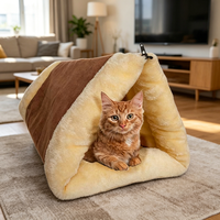 Umweltfreundliches Gemütliches Dreieckiges Katzennest-Bett Weiches Plüsch-Baumwoll-Füllung Modernes Faltbares Haustier-Tipi für Katzen Hunde Kleintiere