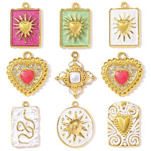 Ciondolo a forma di serpente con <span class=keywords><strong>cuore</strong></span> e sole, placcato oro, smaltato, a forma di croce, gioiello alla moda, souvenir retrò - Product Image 1