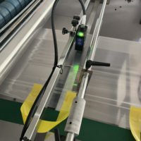 Machine de découpe transversale de feuille de papier artisanal avec empilage automatique