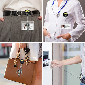 Clips para credenciales bonitos y divertidos con tiradores, diseños de flores, etiquetas retráctiles con diseños de dibujos animados de médicos/profesores/personal, regalos decorativos. - Product Image 4