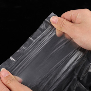 Gants jetables en PE transparents, épaissis, 0,3 mm d'épaisseur, pour la restauration, la beauté et les livraisons à emporter - Product Image 3