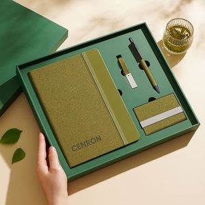 Set de Regalo de Papelería Ecológica con Logotipo Personalizado, Cuaderno de Corcho, Bolígrafo, USB y Tarjetero - Product Image 3