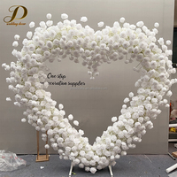 JINDA Maßgefertigter Roter Herzförmiger Blumenbogen Hintergrund für Hochzeit Heiratsantrag Party Dekoration