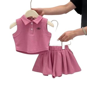 Set Estivo 2 Pezzi per Bambine: T-shirt Polo in <span class=keywords><strong>Cotone</strong></span> e Gonna, Stile Carino, Tinta Unita, Alta Qualità - Product Image 4