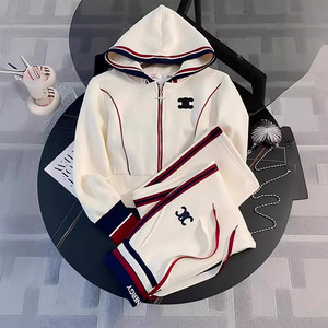 Ensembles <span class=keywords><strong>de</strong></span> <span class=keywords><strong>sport</strong></span> décontractés pour femmes Printemps Automne Nouveaux vêtements Mode <span class=keywords><strong>Pull</strong></span> à capuche rayé et pantalon droit Ensemble - Product Image 2