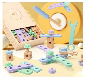 Juego de Construcción Montessori para Habilidades Motoras Finas, Juego de Herramientas de Madera con Tuercas y Pernos - Product Image 1