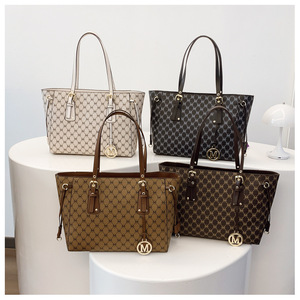 Bolsos de mano con estampado Retro para mujer, bolsos de hombro con diseño de nicho de clasificación superior, bolsos de mano de lujo elegantes y a la moda para mujer - Product Image 2