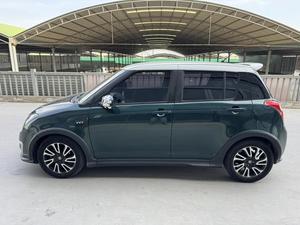 Trouvez une voiture d'occasion similaire : Suzuki Swift 1.5L Automatique Modèle Fashion 2016 avec système de puissance bien harmonisé, en stock, livraison rapide - Product Image 5