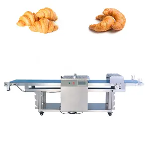 Hoogwaardige Croissant Productielijn Automatische Croissant Moulder Commerciële Croissant Bakmachine