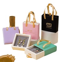 Boîte à bijoux carrée personnalisée avec impression numérique recyclable, en matériaux recyclés et doublure en éponge pour emballage cadeau