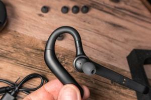 Customized G3 Business Single Earphone with Earhook, Dual Mic Call Noise Cancellation, Suitable <strong>for</strong> Both Left and Right Ears - Product Image 4