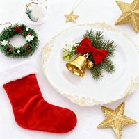 50 assiettes à dessert jetables en plastique robuste, dorées et blanches, de 7,5 pouces, pour mariages et fêtes