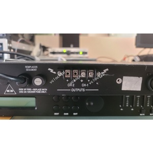 1 amplificador de monitor Crown D75A - Product Image 3