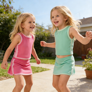 Set Yoga per Ragazze in Tinta Unita, Top Senza Maniche con Gonna e <span class=keywords><strong>Pantaloncini</strong></span> Integrati, Personalizzazione in Piccole Serie per Attività all'Aperto - Product Image 1