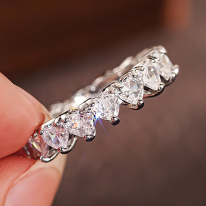 Anillo de Diamantes Corte Princesa A047, Oro Blanco con Baño de Rodio, Anillo de Compromiso para Mujer, Color G, Diamantes Sintéticos Cultivados en Laboratorio - Product Image 2