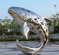 Maßgefertigte Große Spiegelpolierte Edelstahl-Guss-Delfin-Wal-Statue Moderne Metall-Meerestier-Figur für Außenbereich Garten Hotel Dekoration