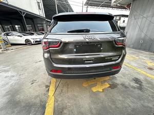 <span class=keywords><strong>Jeep</strong></span> <span class=keywords><strong>Compass</strong></span> Latitude usado - Product Image 6