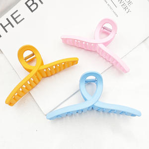 Qianjin toptan mat plastik saç pençe klipsleri kadınlar için büyük renkli dayanıklı kaymaz saç aksesuarları - Product Image 3