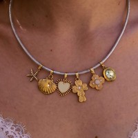 Collier en acier inoxydable de luxe léger avec fermoir magnétique, plaqué or sous vide, orné d'accessoires en forme de cœur et de fleurs, pendentifs multiples DIY