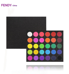 Palette de fards à paupières de Noël avec logo personnalisé, faible MOQ, poudre minérale douce, fard à paupières lisse et facile à appliquer, fard à paupières mat - Product Image 2