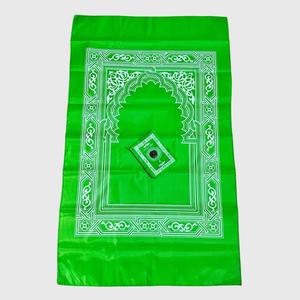 Tapis <span class=keywords><strong>de</strong></span> <span class=keywords><strong>prière</strong></span> musulman rectangulaire moderne en polyester, portable, imperméable, rembourré, lavable, jacquard, avec <span class=keywords><strong>boussole</strong></span> intégrée <span class=keywords><strong>pour</strong></span> <span class=keywords><strong>la</strong></span> maison - Vente en gros - Product Image 2