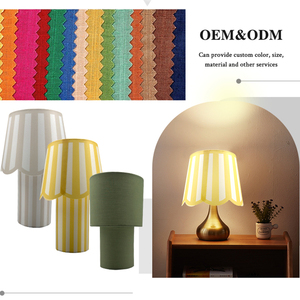 <span class=keywords><strong>Paralume</strong></span> a Tamburo in Tessuto PVC <span class=keywords><strong>Giallo</strong></span> con Motivo a Coste, Moderno, Rustico e Minimalista, Personalizzabile per Coperture di Lampade da Tavolo - Product Image 4