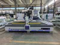 Automatique Bois CNC 1325 4 * 8ft ATC Porte En Bois Conception Machine Panneau Meubles Faisant La Machine avec 9kw Broche à Vendre