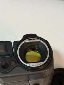 Caméra thermique FLIR T440 avec accessoires et étui (testée) - Product Image 2