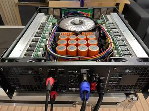 CA20 3U High power class AB 1300W 2-channel professional audio power amplifier for sound system performance venue - Product Image 3