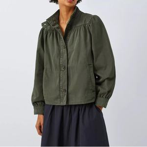 Chaqueta vaquera vintage OEM al por mayor, con dobladillo deshilachado, manga abullonada, estilo utilitario, top corto, 100% algodón, 100% denim - Product Image 1