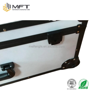 <span class=keywords><strong>MFT</strong></span> MFC011 Vente directe d'usine Flight Case Trolley Type avec organisateur pour le stockage de pièces de barbier Design de mode Couleur blanche - Product Image 2