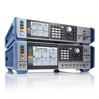 Générateurs de signaux micro-ondes RF Rohde & Schwarz R S SMA100B 1 MHz - 6 GHz, résolution d'amplitude 0,01 dB, fréquence 0,001 Hz