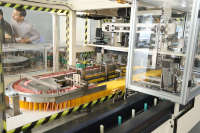 Machine à fabrication de serviettes hygiéniques, entièrement automatique, pour la fabrication de tampons hygiéniques, pièces