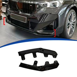สปลิตเตอร์หน้า สำหรับ BMW U11 X1 MP รุ่นปี 2023 2024 สีดำเงา ผลิตจากพลาสติก ABS แบบ 2 ชิ้น สำหรับกันชนหน้า - Product Image 1