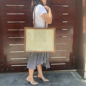 กระเป๋าสะพายไหล่ของผู้หญิง,กระเป๋าเดินชายหาดหนังแท้ทอแนววินเทจ - Product Image 2