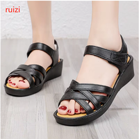 Sandales d'été en cuir à talon mi-haut et semelle souple pour femme, style ethnique, à bride unique, pour femme d'âge mûr