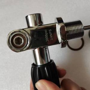 Vanne de bouteille haute pression 250 BAR pour bouteilles de plongée de 12 L, plaquée laiton, vanne de tête de bouteille de plongée 3/4NPSM pour utilisation avec l'air - Product Image 4
