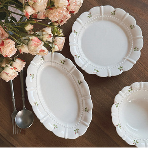 Plato de Cerámica con <span class=keywords><strong>Diseño</strong></span> Retro Vintage Francés Pintado a Mano con Rosas y Tazas y Platillos de Café Pequeños y Creativos de Alta Calidad - Product Image 2