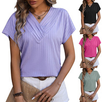 Blusa Premium para Mujer, Color Magenta, Estilo Casual, Cuello en V con Ribetes Verticales, Cuello Superpuesto, Secado Rápido, Antiarrugas, Manga Corta