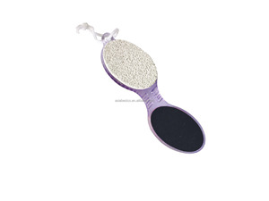 Ponceuse à pieds multifonctionnelle 4-en-1 : brosse exfoliante, lime à pieds et éliminateur de callosités - Product Image 5