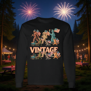 Camiseta vintage de manga larga con diseño de mapache Sasquatch del 4 de julio - Product Image 3