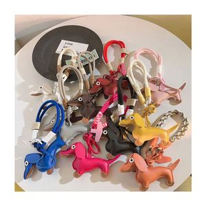 Nouveau Porte-clés en Cuir PU de Luxe Fait Main Motif Chien Teckel Dessin Animé Mignon, Vente en Gros, Accessoires de Décoration pour Sacs, Tendance INS - Product Image 1