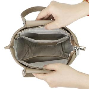 Sac à main en cuir véritable AndoBag pour femmes, sac bandoulière tendance et décontracté, avec bandoulière réglable 1859 - Product Image 3