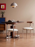 Chaise de salle à manger moderne en métal avec dossier en bois, siège rond rembourré en cuir microfibre de qualité supérieure, minimaliste pour la maison et le restaurant