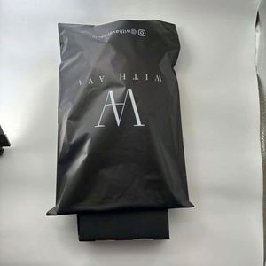 Biodegradable Eco Friendly Custom LOGO Poly Matte Black Mailer Envelope Courier Package Bag for Shipping Clothing Mailing Bags - Product Image 4